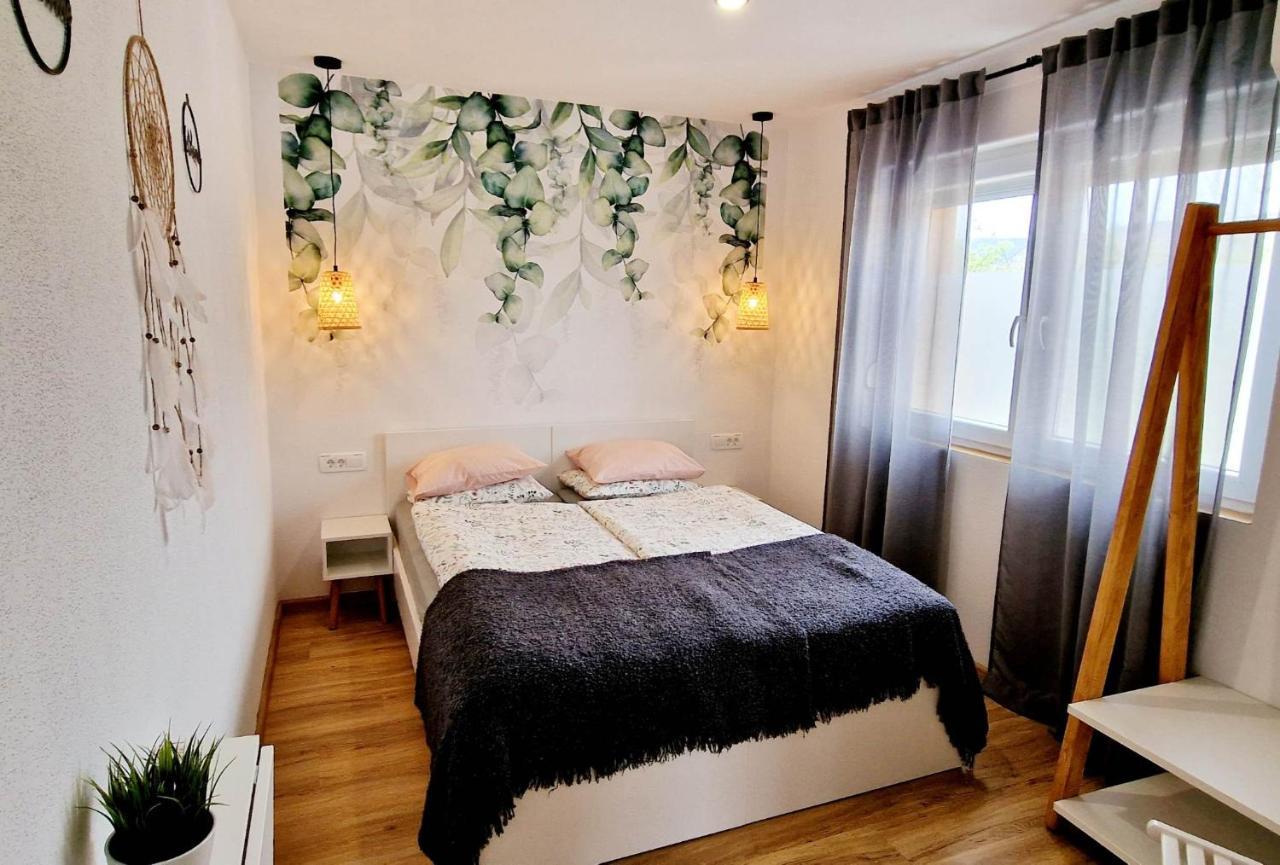 Hotel Samarin Crnomelj Екстер'єр фото