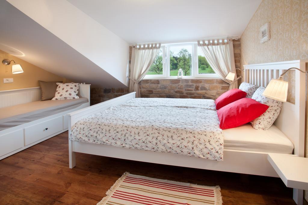 Hotel Samarin Crnomelj Екстер'єр фото