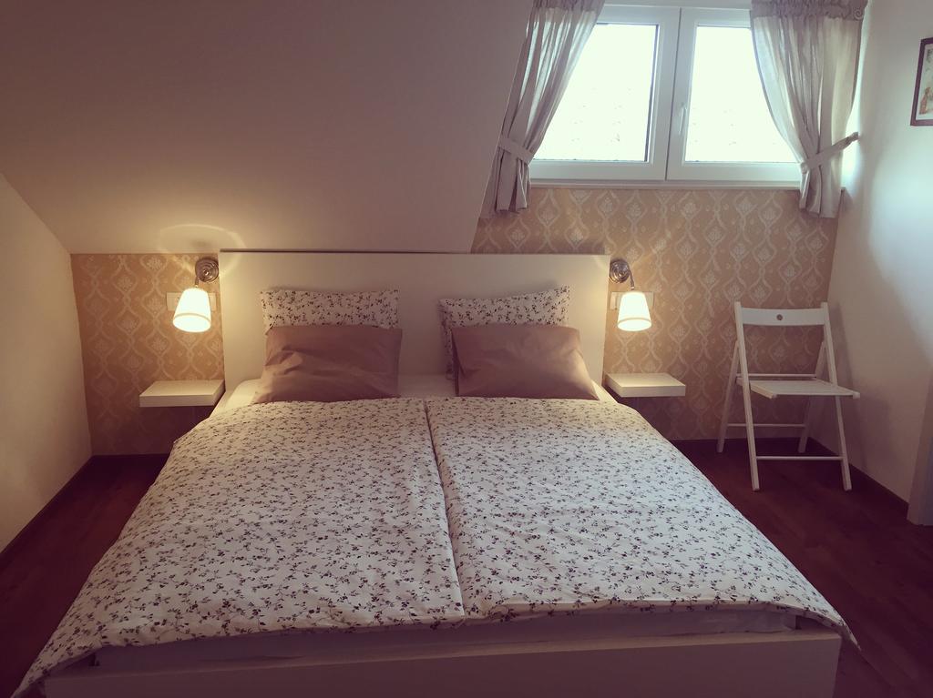 Hotel Samarin Crnomelj Екстер'єр фото